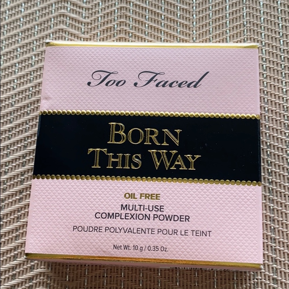Too faced born this way powder